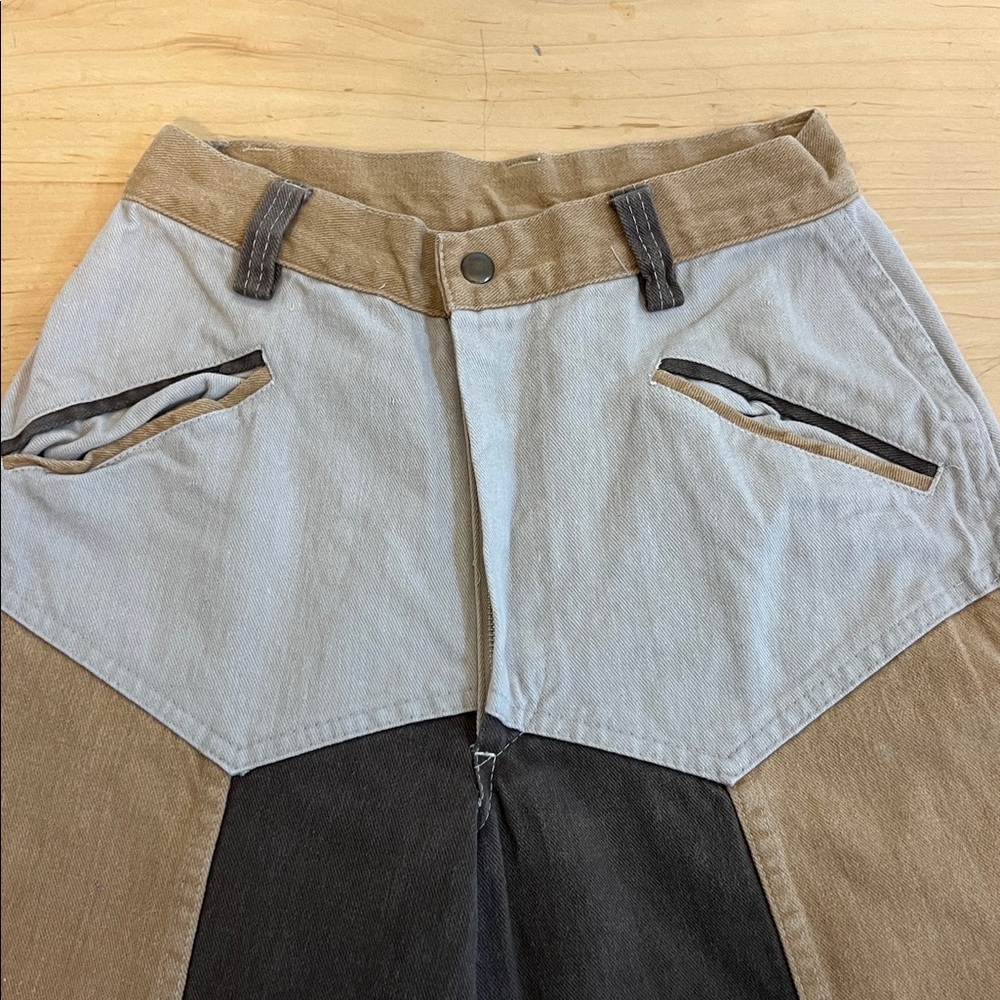 Colorblock Wide-Leg Pants - Picture 2 of 6